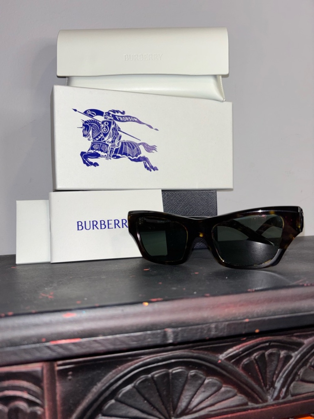 Burberry BE4441U Tortoise Sunglasses and Case NIB